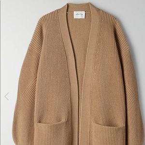 Aritzia cardigan(current selling one)
